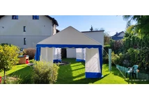 Grote partytent in de tuin